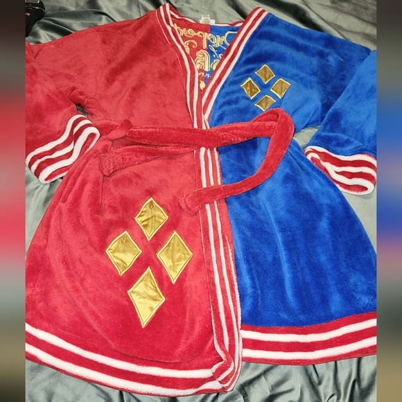 Hot Topic Other - Harley Quinn Robe